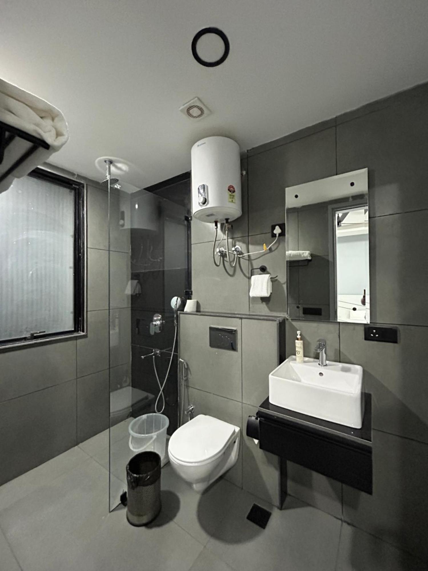 Bedchambers Serviced Apartment, Golf Course, Gurgaon Zewnętrze zdjęcie