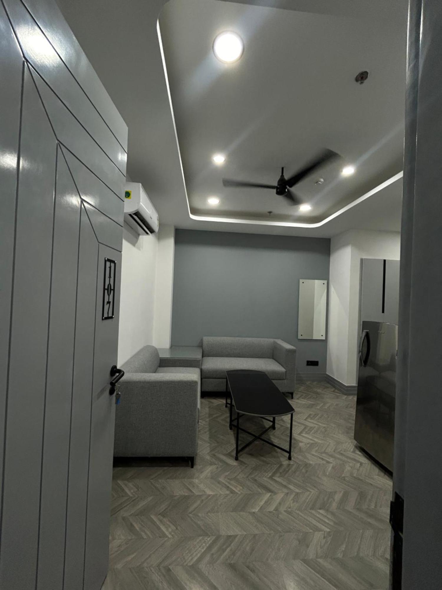 Bedchambers Serviced Apartment, Golf Course, Gurgaon Zewnętrze zdjęcie
