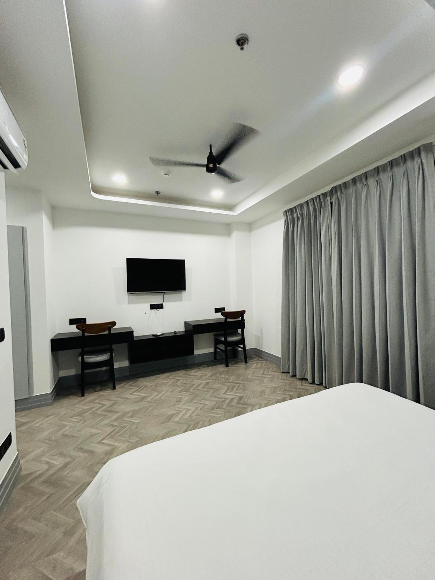 Bedchambers Serviced Apartment, Golf Course, Gurgaon Zewnętrze zdjęcie