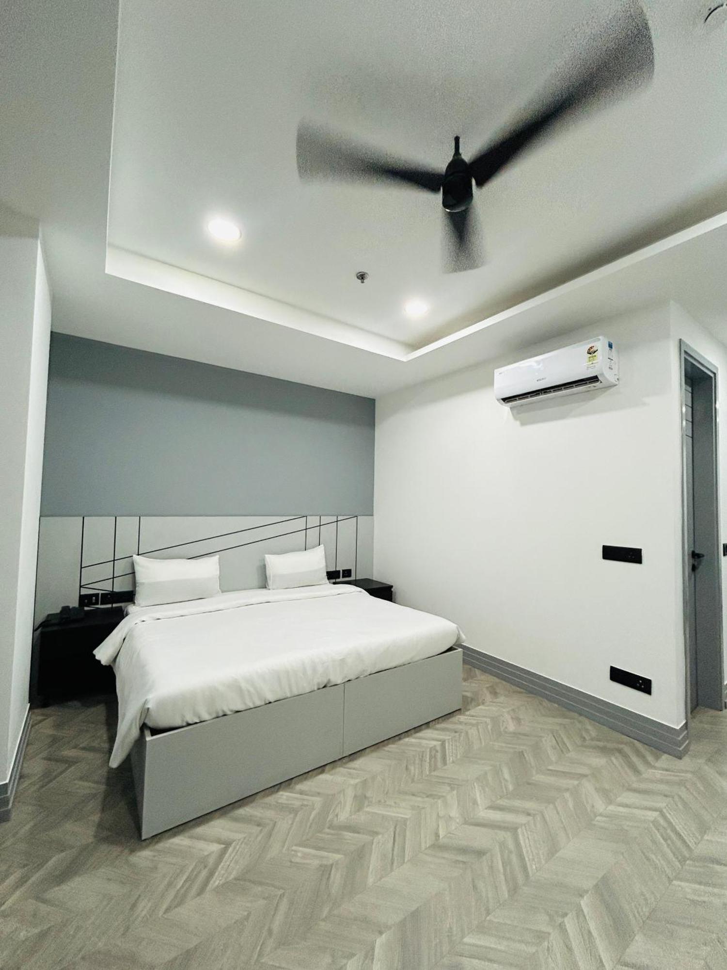 Bedchambers Serviced Apartment, Golf Course, Gurgaon Zewnętrze zdjęcie