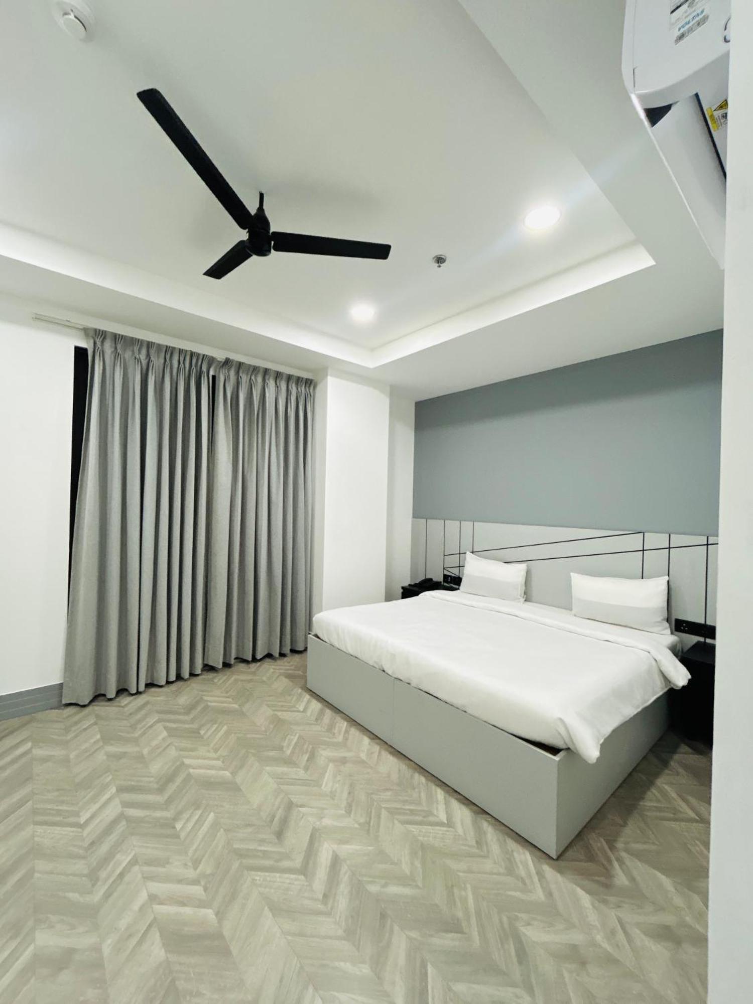 Bedchambers Serviced Apartment, Golf Course, Gurgaon Zewnętrze zdjęcie