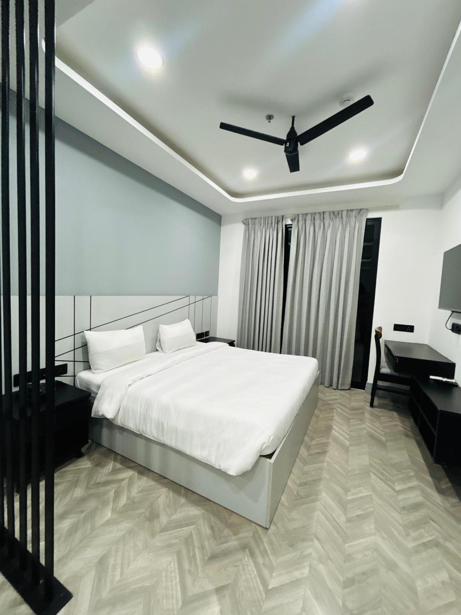 Bedchambers Serviced Apartment, Golf Course, Gurgaon Zewnętrze zdjęcie